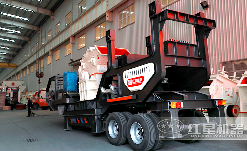 小型車(chē)載式鵝卵石破碎機(jī)，輪胎細(xì)碎機(jī)