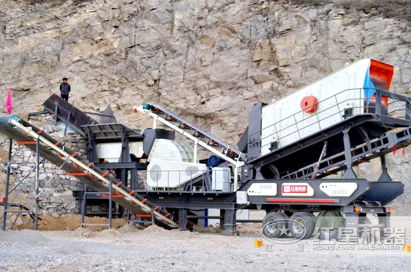 小型移動煤炭粉碎機作業現場