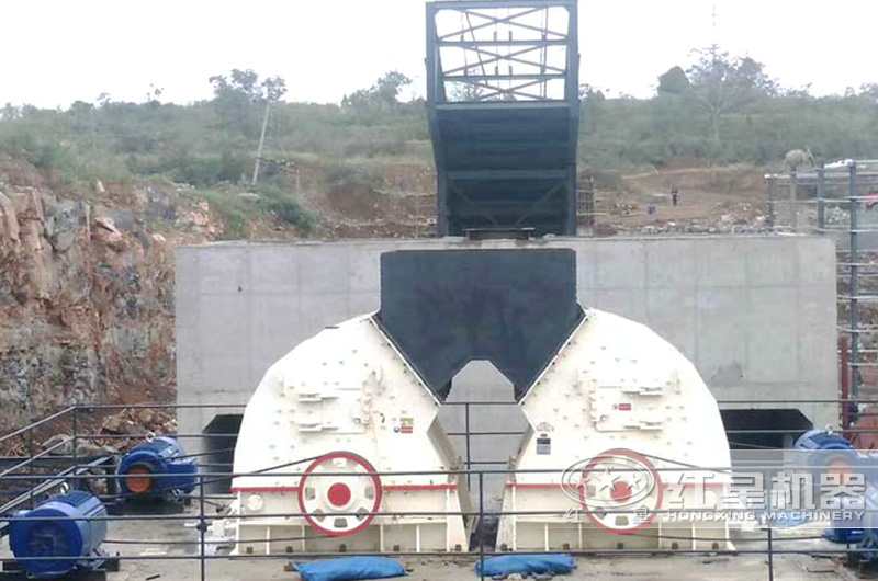 環(huán)保爐渣破碎作業(yè)現(xiàn)場(chǎng) 環(huán)保爐渣破碎作業(yè)現(xiàn)場(chǎng)