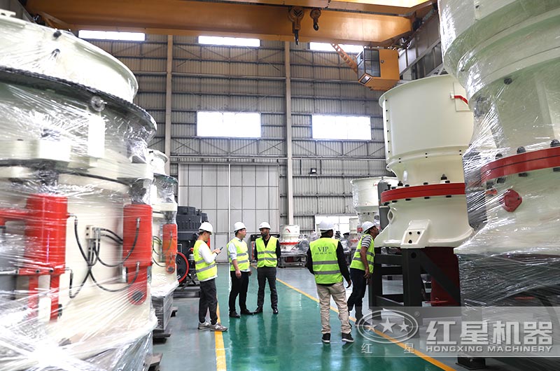 客戶來到設備生產車間實地考察 客戶來到設備生產車間實地考察