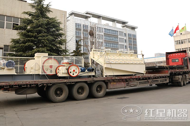 對輥制沙機發往山西