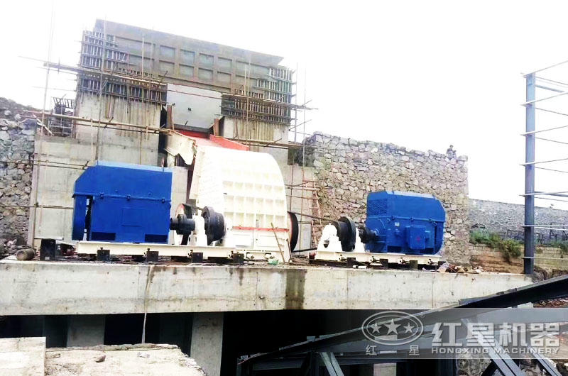 錘式破碎機(jī)生產(chǎn)現(xiàn)場歡迎考察 錘式破碎機(jī)生產(chǎn)現(xiàn)場歡迎考察