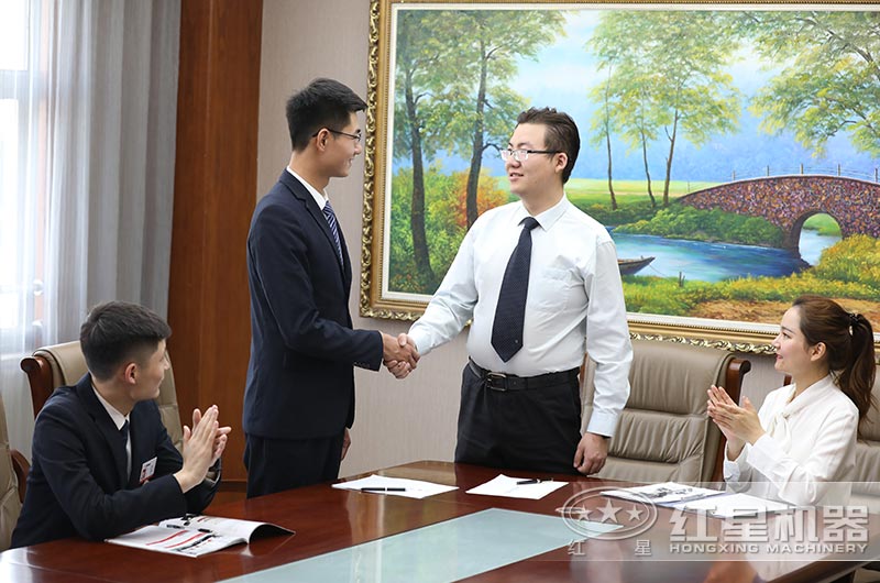 客戶來廠實地考察，簽訂合同 