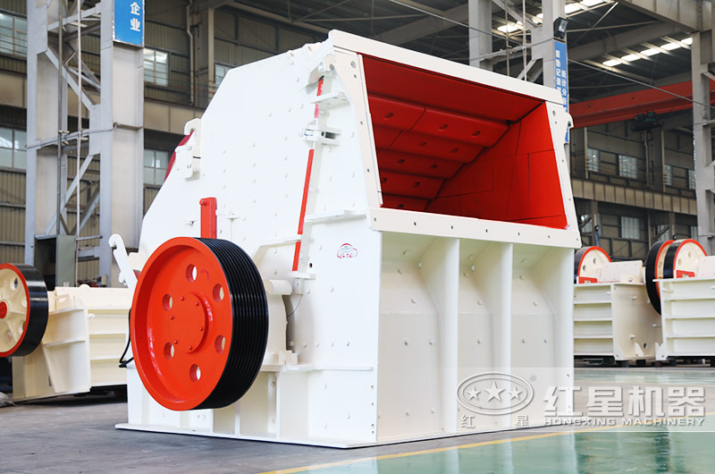 反擊式破碎機，成品呈立方體狀，粒形好