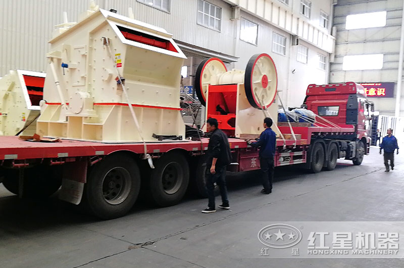 全套破碎石頭機(jī)設(shè)備發(fā)貨 全套破碎石頭機(jī)設(shè)備發(fā)貨