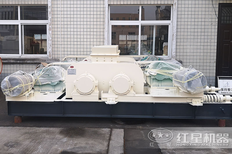 對(duì)輥式破碎機(jī)圖片 對(duì)輥式破碎機(jī)圖片