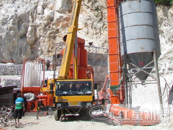 方英石磨粉生產(chǎn)線現(xiàn)場