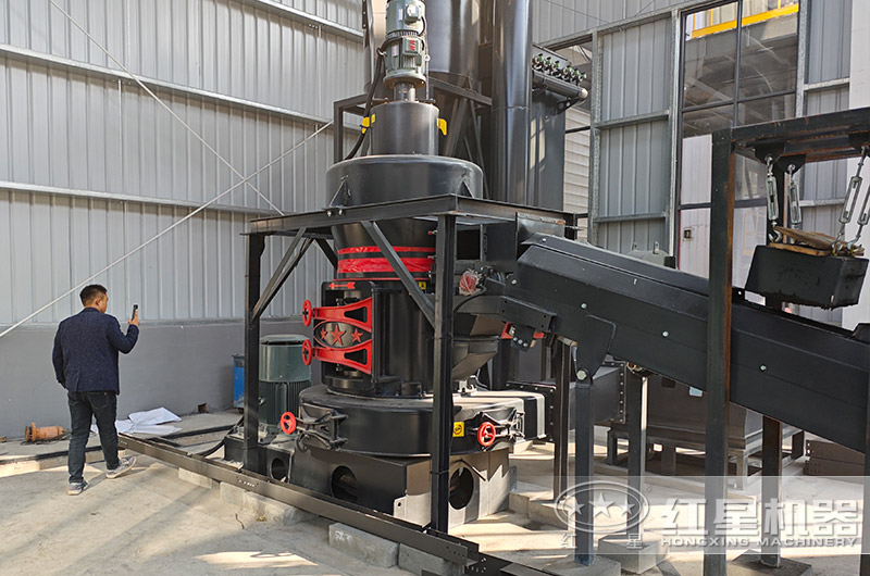 200目石料磨粉加工客戶現(xiàn)場(chǎng) 200目石料磨粉加工客戶現(xiàn)場(chǎng)