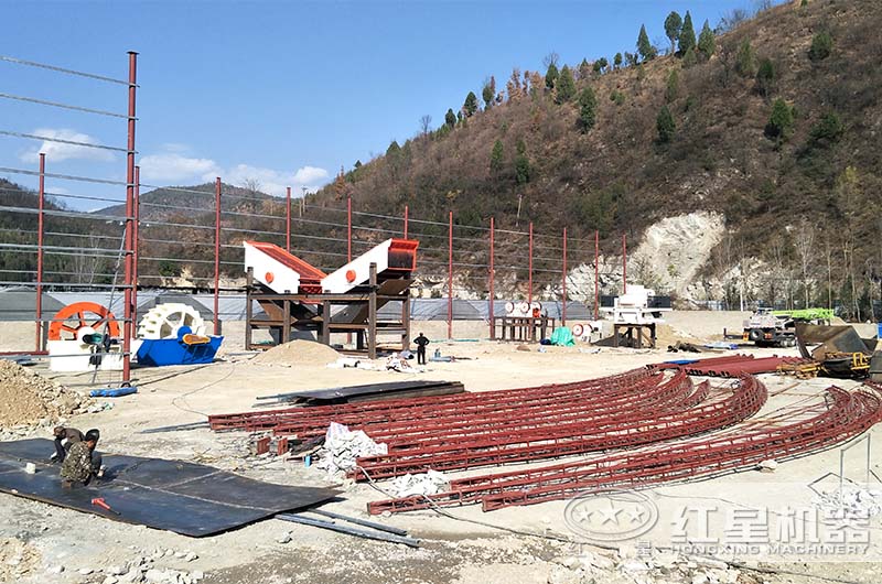 砂石生產(chǎn)線設(shè)備安裝現(xiàn)場 砂石生產(chǎn)線設(shè)備安裝現(xiàn)場
